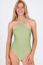 Cargar imagen en el visor de la galería, Oliva High-Neck
