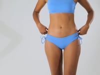 Cargar y reproducir el video en el visor de la galería, Video: Rio De Sol Conjunto Set Baltico Bandeau-Reto Madrid
