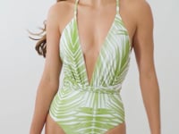 Cargar y reproducir el video en el visor de la galería, Video: Rio De Sol Una Pieza Palms New Vegas
