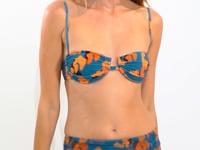 Cargar y reproducir el video en el visor de la galería, Video: Rio De Sol Falda De Playa Luma Mini Skirt Ruched
