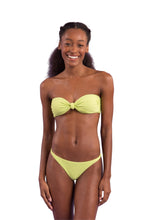Cargar imagen en el visor de la galería, Model Front: Rio De Sol Bragas Bottom Bora-Citrus Leblon-Fio
