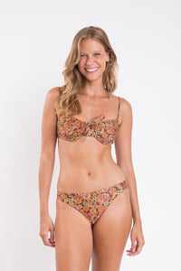 Model Front: Rio De Sol Bragas Bottom Bouquet Essential-Comfy