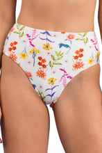 Cargar imagen en el visor de la galería, Gallery: Rio De Sol Bragas Bottom Countryside Hotpants
