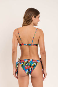 Model Back: Rio De Sol Bragas Bottom Flair Gisele