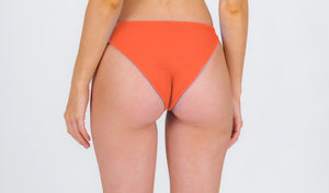 Model Back: Rio De Sol Bragas Bottom Light-Peach Essential-Comfy