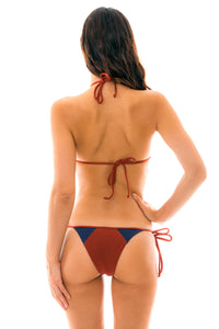 Model Back: Rio De Sol Bragas Bottom Liquor Recorte Tri