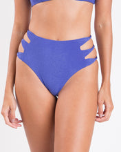 Cargar imagen en el visor de la galería, Gallery: Rio De Sol Bragas Bottom Malibu-Indigo Highwaist-Spin
