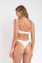 Cargar imagen en el visor de la galería, Model Back: Rio De Sol Bragas Bottom Malibu-Natural Cali
