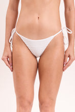 Cargar imagen en el visor de la galería, Gallery: Rio De Sol Bragas Bottom Memphis-White Lacinho
