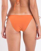 Cargar imagen en el visor de la galería, Image 05: Rio De Sol Bragas Bottom Ocre Lacinho
