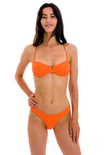 Cargar imagen en el visor de la galería, Model Front: Rio De Sol Bragas Bottom St-Tpz-Tangerina Essential
