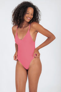 Model Front: Rio De Sol Una Pieza Confetti Hype