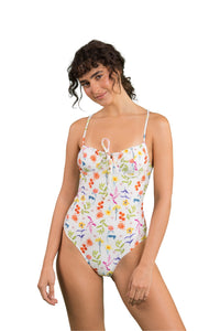 Model Front: Rio De Sol Una Pieza Countryside Julia