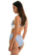 Cargar imagen en el visor de la galería, Model Back: Rio De Sol Una Pieza Garoa Trikini Recorte
