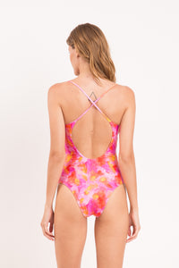 Model Back: Rio De Sol Una Pieza Joyful Julia