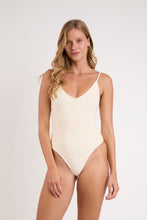 Cargar imagen en el visor de la galería, Model Front: Rio De Sol Una Pieza Malibu-Natural Hype
