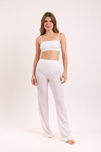 Model Front: Rio De Sol Pantalones De Playa Memphis-White Pants Lana