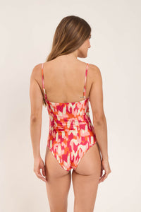 Model Back: Rio De Sol Una Pieza Mirage Sara-Op