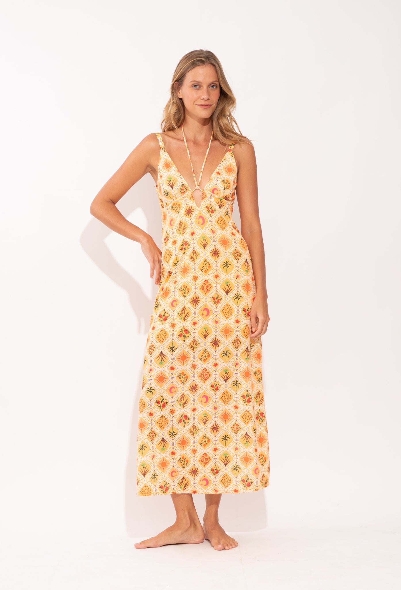 Model Front: Rio De Sol Vestido De Playa Mosaico Saida Yara