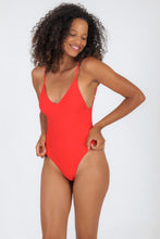 Cargar imagen en el visor de la galería, Model Front: Rio De Sol Una Pieza Rouge Hype
