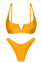 Cargar imagen en el visor de la galería, Product Front: Rio De Sol Conjunto Set Eden-Pequi Bra-V High-Leg
