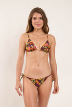 Cargar imagen en el visor de la galería, Model Front: Rio De Sol Conjunto Set Fiore Lia Lacinho
