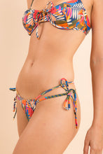Cargar imagen en el visor de la galería, Image 08: Rio De Sol Conjunto Set Jungle Balconet-Tie Pipa
