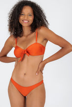 Cargar imagen en el visor de la galería, Gallery: Rio De Sol Conjunto Set Paprica Bandeau-No Essential
