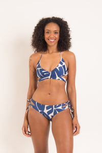 Model Front: Rio De Sol Conjunto Set Pottery Kate Madrid