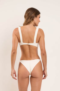 Model Back: Rio De Sol Conjunto Set Sand-Chantilly Mary Cheeky-Fixa