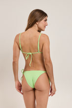 Cargar imagen en el visor de la galería, Model Back: Rio De Sol Conjunto Set Sand-Menta Lia Lacinho
