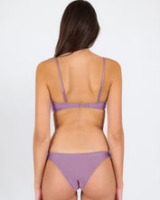 Cargar imagen en el visor de la galería, Image 06: Rio De Sol Conjunto Set Shimmer-Harmonia Bandeau-Knot Essential
