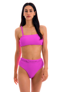 Model Front: Rio De Sol Conjunto Set St-Tpz-Pink Reto Hotpant-High