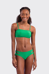 Model Front: Rio De Sol Conjunto Set Tambourine Bandeau-Reto Madrid