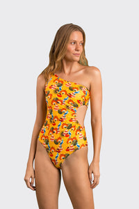Model Front: Rio De Sol Una Pieza Stories Maeve