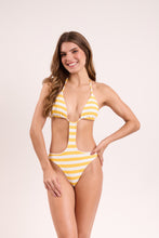 Cargar imagen en el visor de la galería, Model Front: Rio De Sol Una Pieza Sunshine Becky
