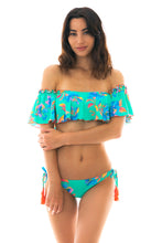 Cargar imagen en el visor de la galería, Model Front: Rio De Sol Sostén Top Acqua Flora Babado
