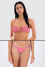 Cargar imagen en el visor de la galería, Model Front: Rio De Sol Sostén Top Confetti Mila
