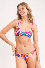 Cargar imagen en el visor de la galería, Image 06: Rio De Sol Sostén Top Funny Bralette
