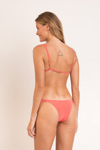 Cargar imagen en el visor de la galería, Model Back: Rio De Sol Sostén Top Malibu-Nina Tri-Duo
