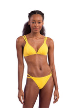 Cargar imagen en el visor de la galería, Model Front: Rio De Sol Sostén Top Malibu-Yellow Tri-Duo
