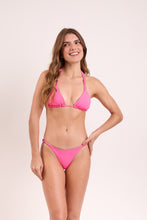 Cargar imagen en el visor de la galería, Model Front: Rio De Sol Sostén Top Mtx-Ultrapink Tri-Rev
