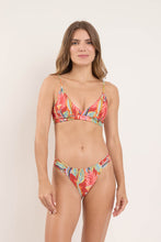 Cargar imagen en el visor de la galería, Model Front: Rio De Sol Sostén Top Sea-Bloom Paola
