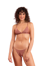 Cargar imagen en el visor de la galería, Model Front: Rio De Sol Sostén Top Shimmer-Copper Tri-Fixo
