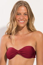 Cargar imagen en el visor de la galería, Gallery: Rio De Sol Sostén Top Shimmer-Divino Twist
