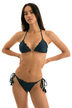 Cargar imagen en el visor de la galería, Model Front: Rio De Sol Sostén Top Shimmer-Shark Frufru

