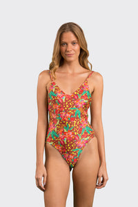 Model Front: Rio De Sol Una Pieza Tropics Hype