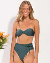 Cargar imagen en el visor de la galería, Set Palace Twist Belted-High-Waist
