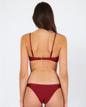 Cargar imagen en el visor de la galería, Set Shimmer-Divino Bandeau-Knot Essential
