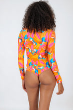 Cargar imagen en el visor de la galería, Top Orange-Bloom Rash-Guard
